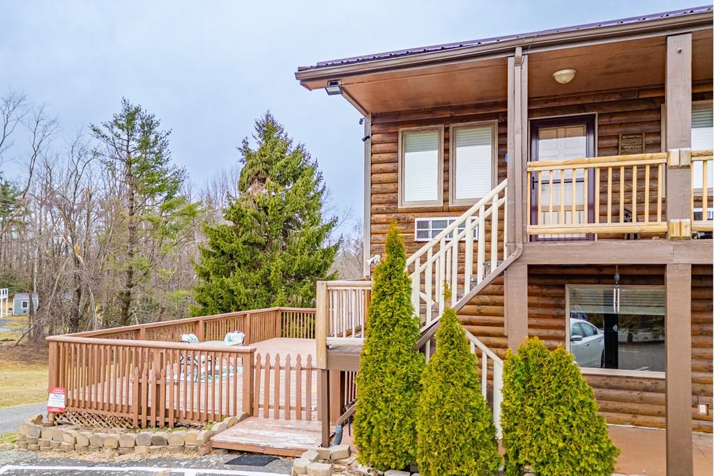 Cascade Mountain Real Estate Listings Main Image