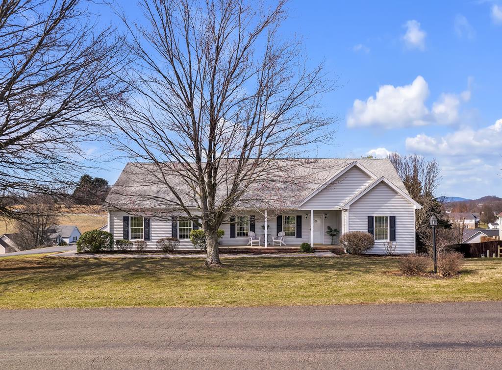 17995 Glenwood Drive Property Photo