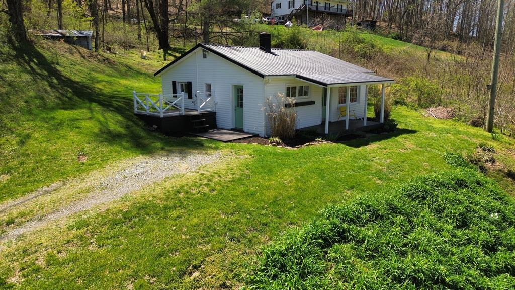 28602 Smyth Chapel Rd Property Photo 18