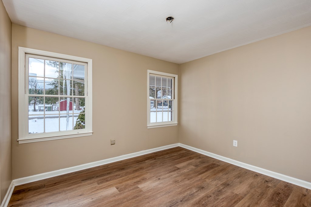 867 Ne Wayne Ave Property Photo 19