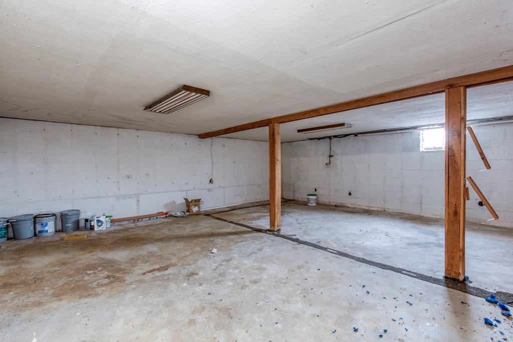 867 Ne Wayne Ave Property Photo 25