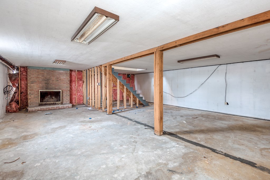 867 Ne Wayne Ave Property Photo 26