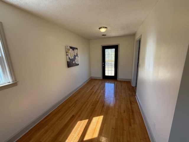 108 Ernie Pyle St Property Photo 8