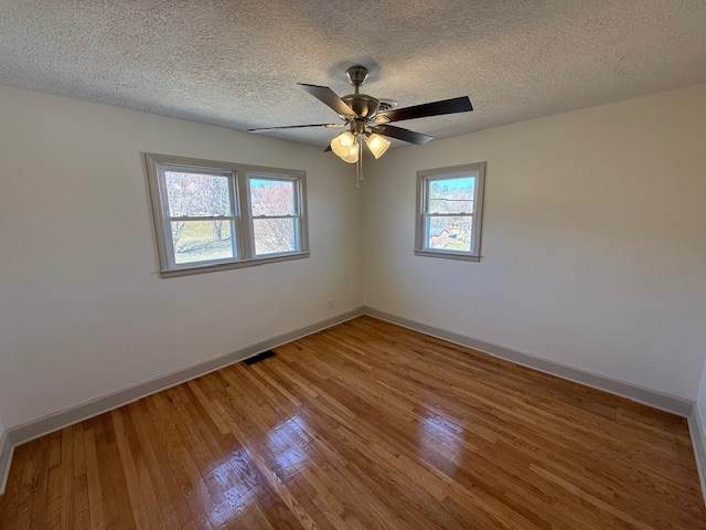 108 Ernie Pyle St Property Photo 14