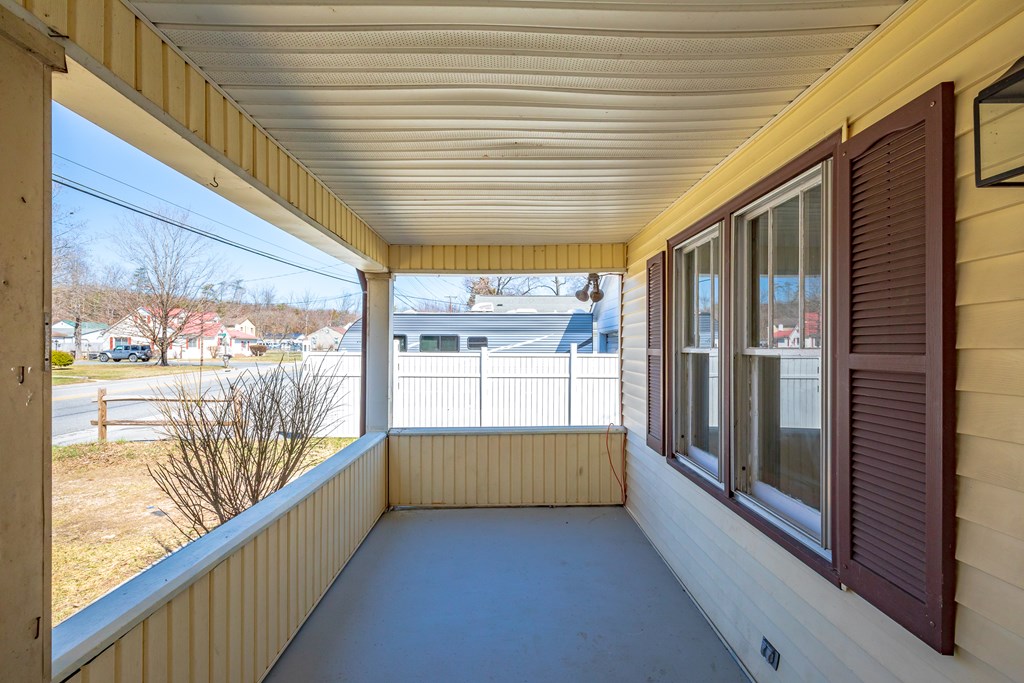 2313 Grafton St Property Photo 11