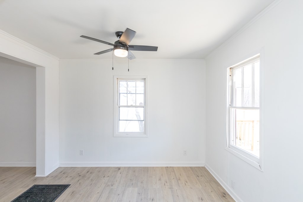2313 Grafton St Property Photo 17