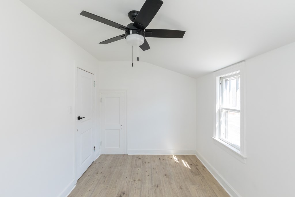 2313 Grafton St Property Photo 37