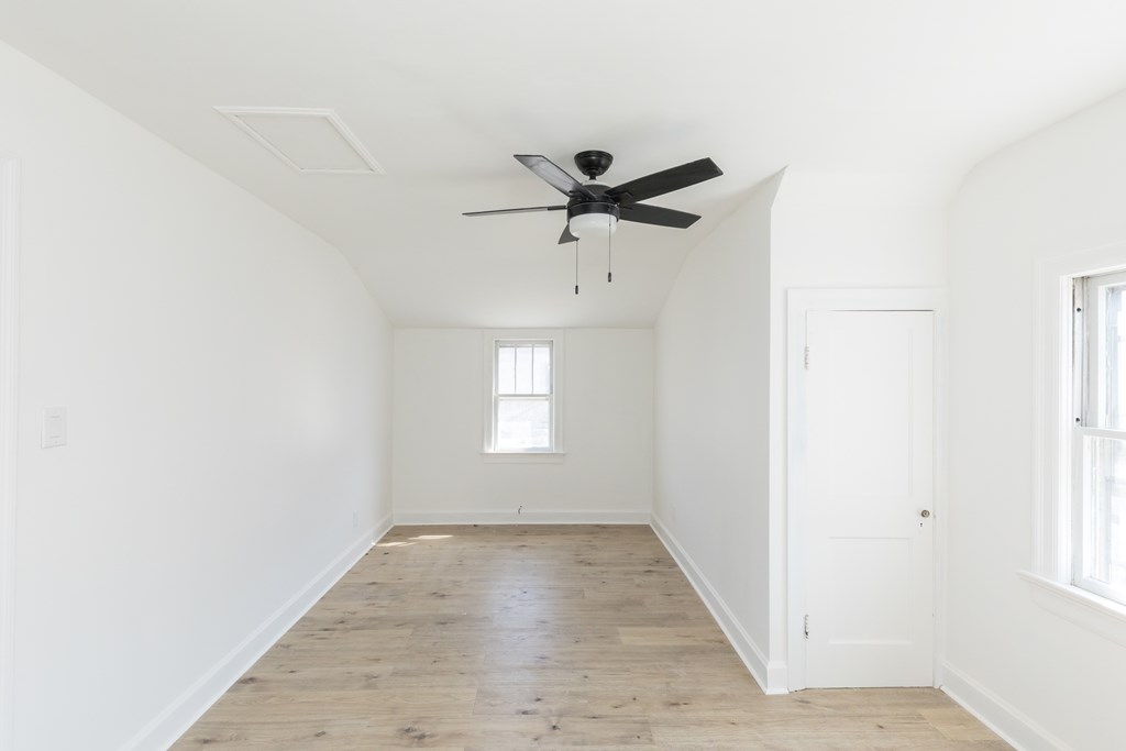 2313 Grafton St Property Photo 39