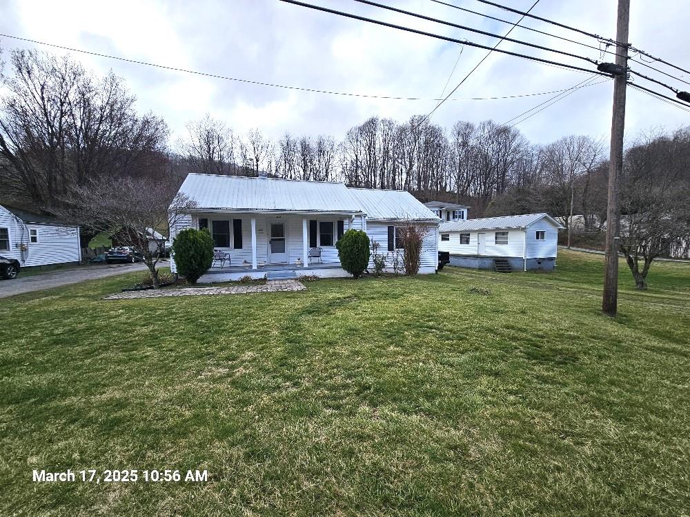 1754 Hwy 16 Property Photo