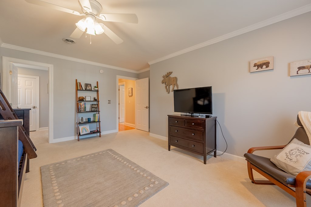 470 Loretto Dr Property Photo 45