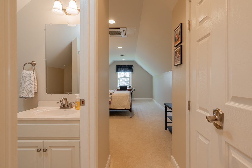 470 Loretto Dr Property Photo 48