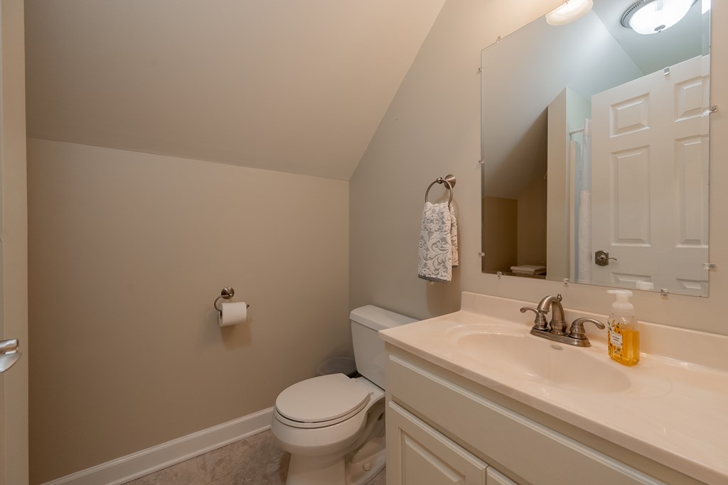 470 Loretto Dr Property Photo 49