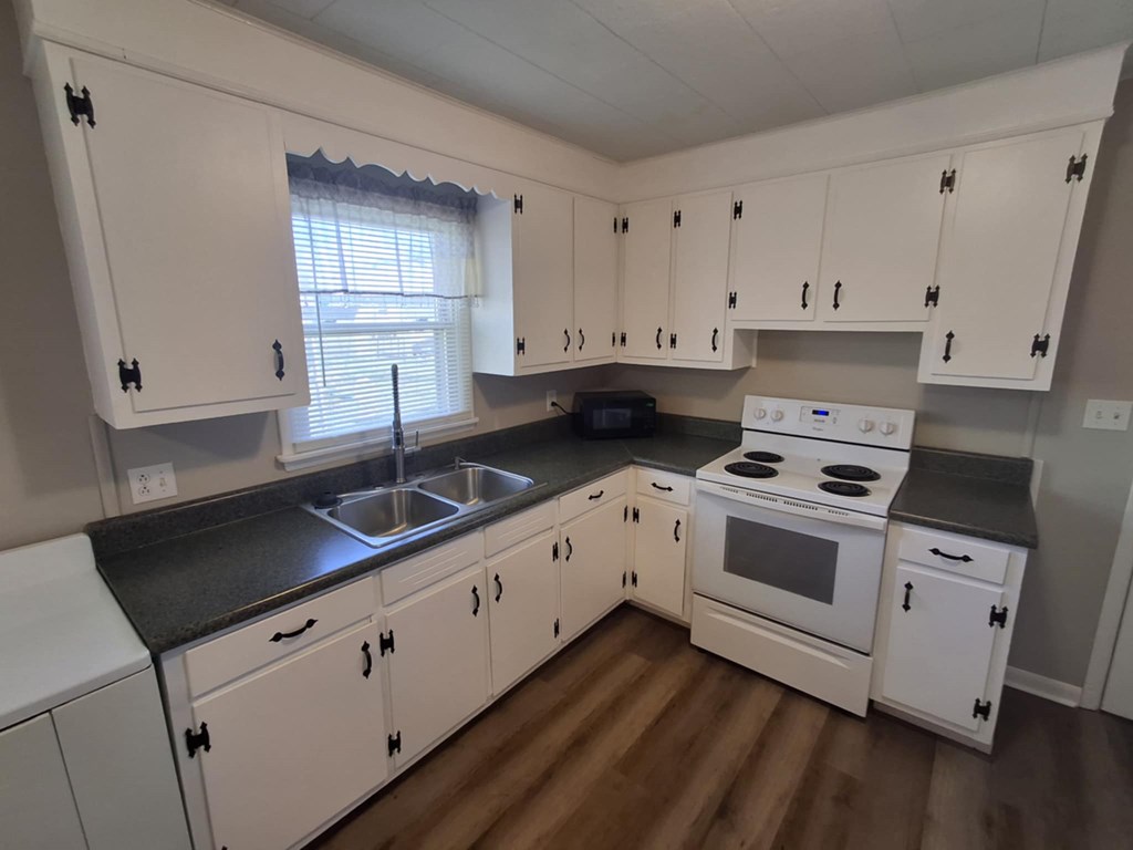 315 W West Avenue Property Photo 9
