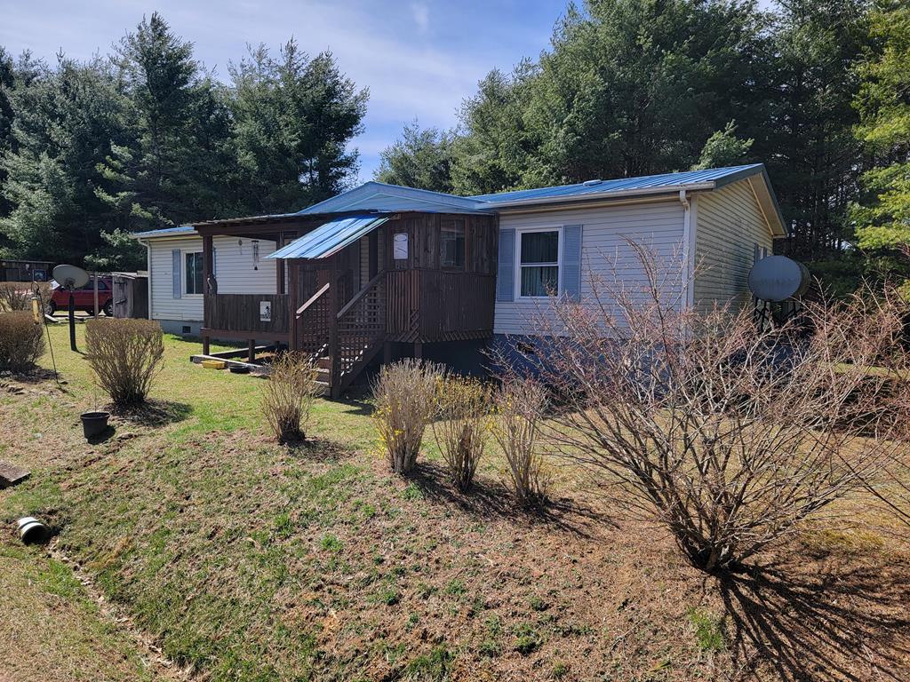 17 Cloverdale Ln Property Photo