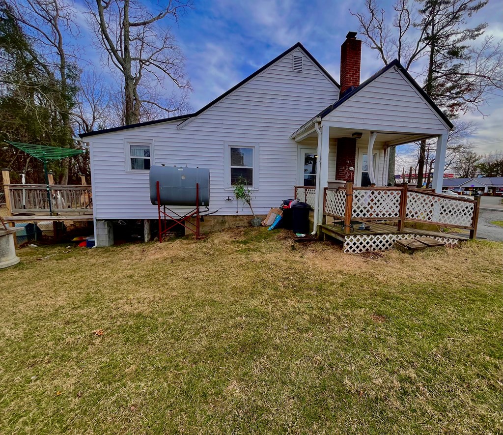 929 S Main St Property Photo 6