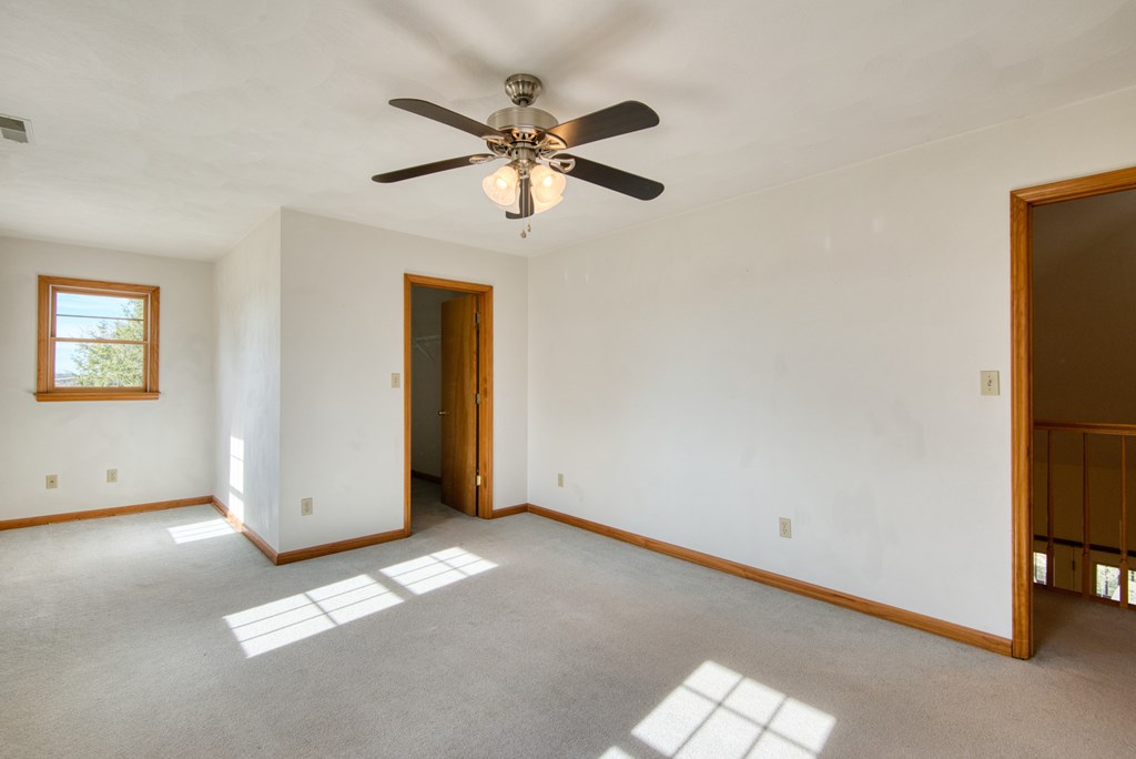 195 Nw Showalter Rd Property Photo 59