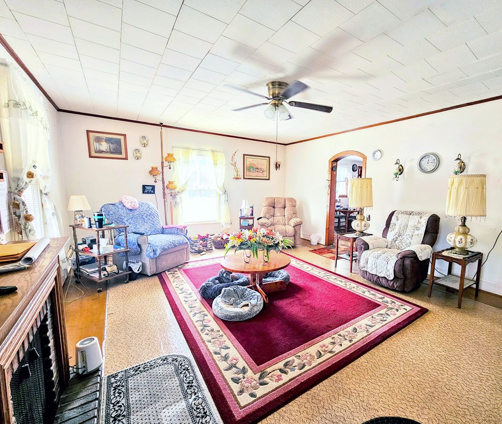 191 Timberline Rd Property Photo 3
