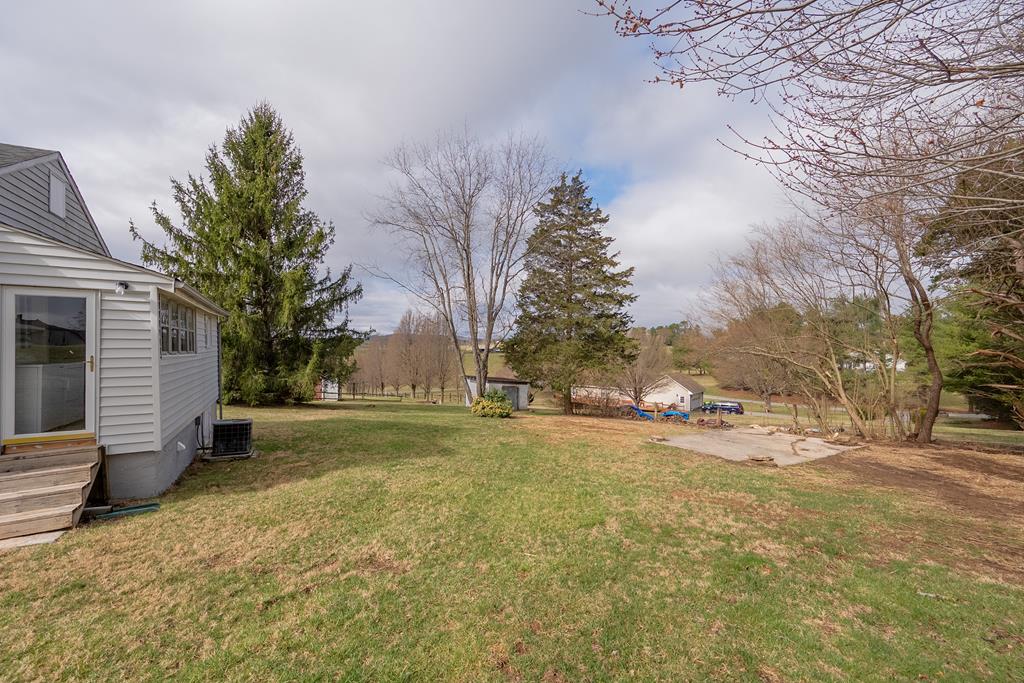 5649 Ingles Property Photo 23