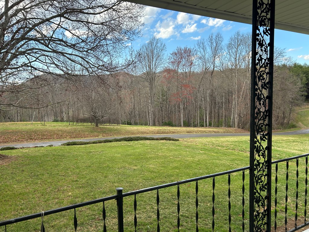 590 Ike Slate Lane Property Photo 9