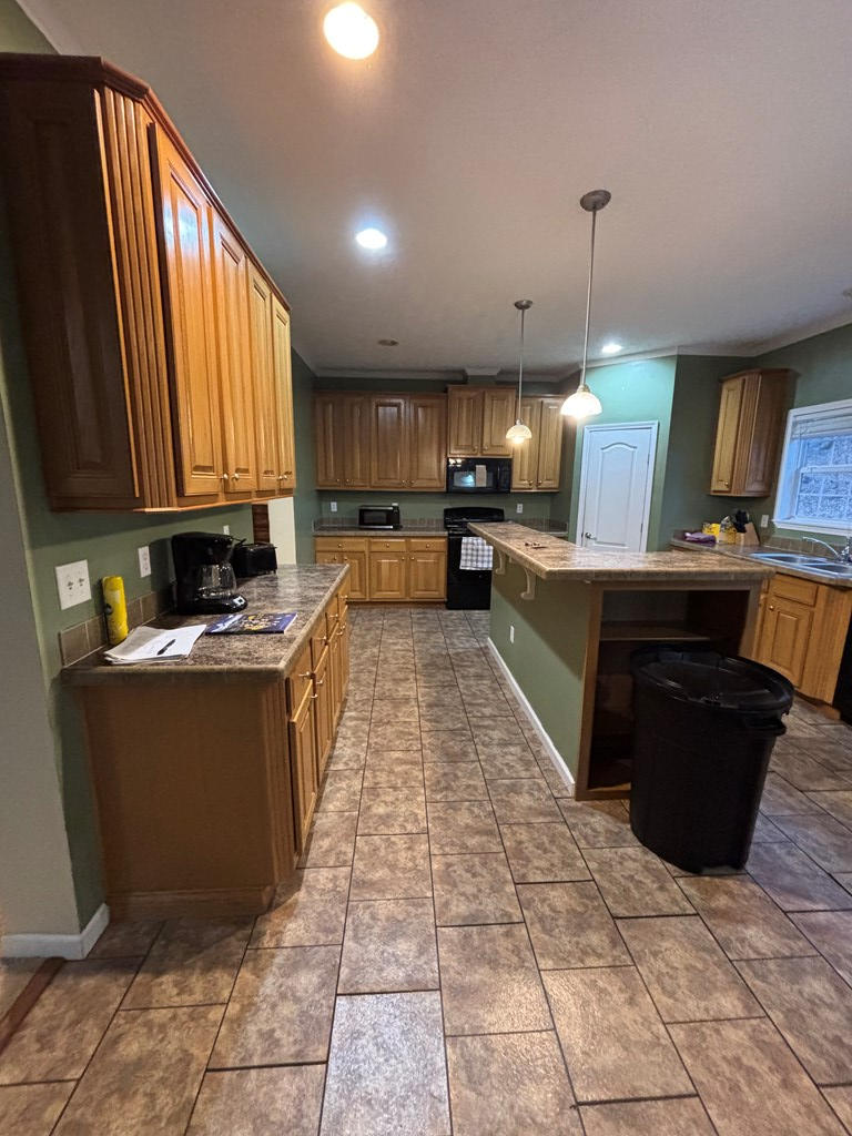2941 Brown Mountain Road Property Photo 2
