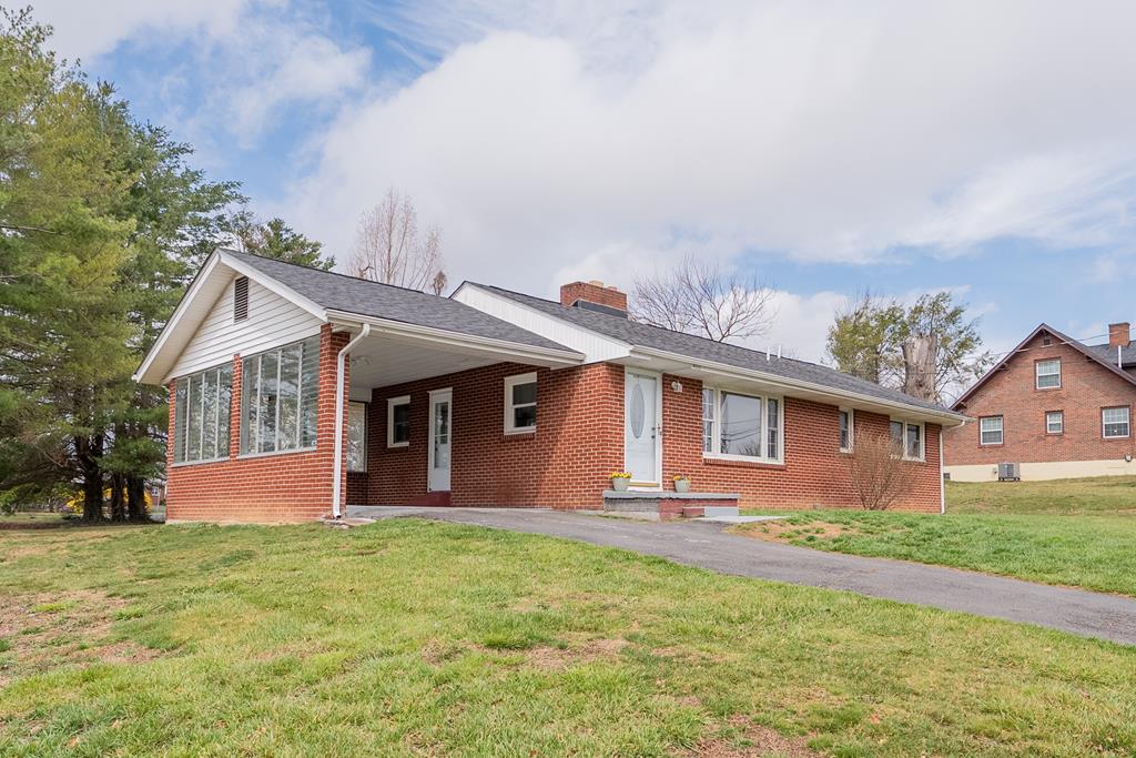 400 Peppers Ferry Road Property Photo
