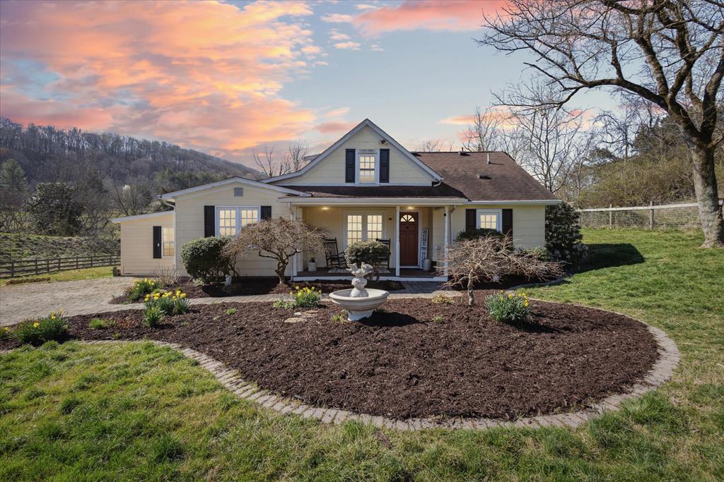 1229 Cook's Valley Road Property Photo