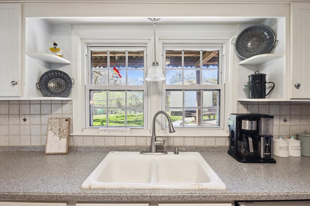 1229 Cook's Valley Road Property Photo 19