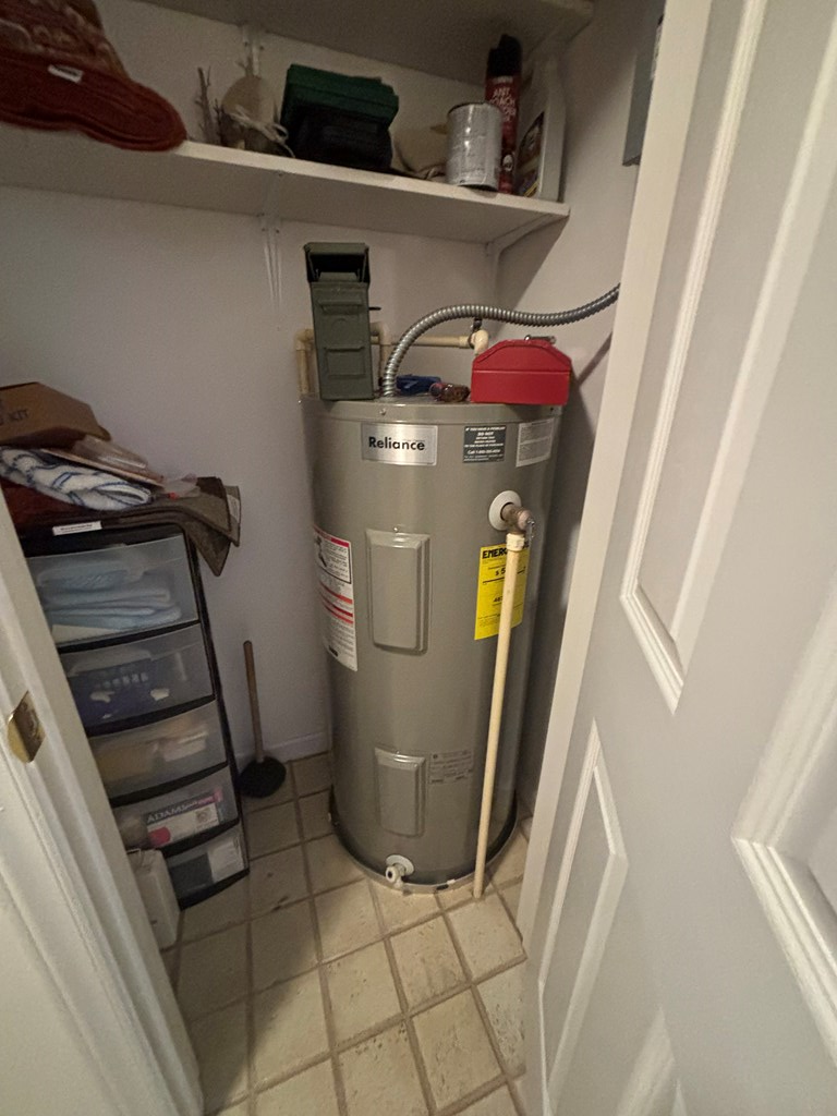 1037 Pond Street Property Photo 15