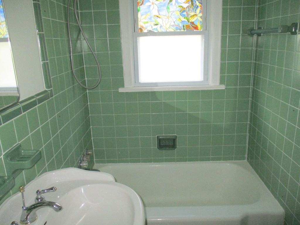 1255 Culbert Drive Property Photo 8