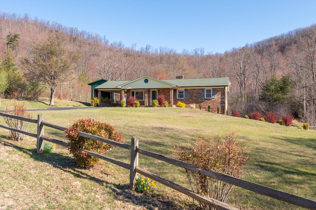 5949 Belcher Mountain Rd Property Photo 1