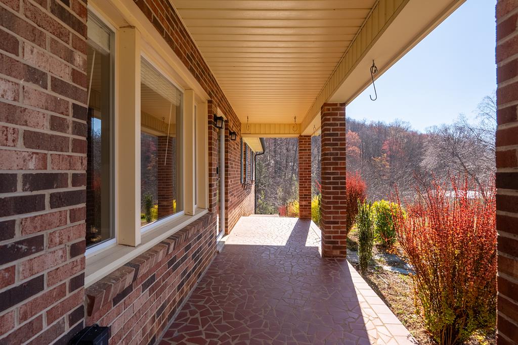 5949 Belcher Mountain Rd Property Photo 16