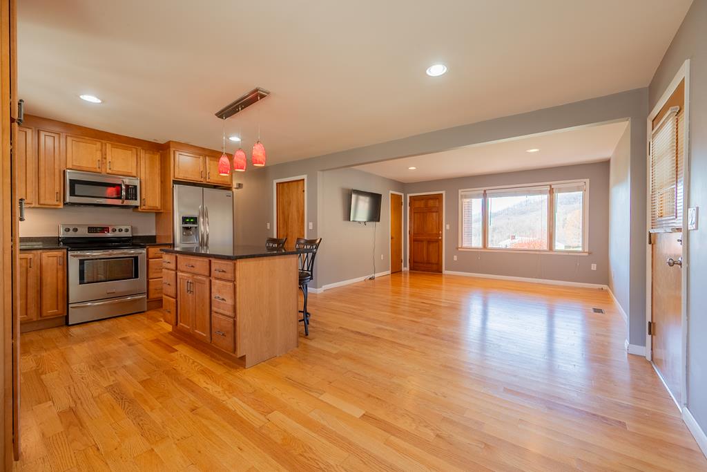 5949 Belcher Mountain Rd Property Photo 25