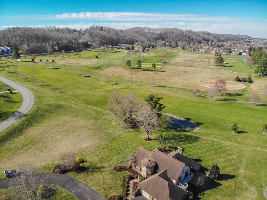 360 Winterham Drive Property Photo 41