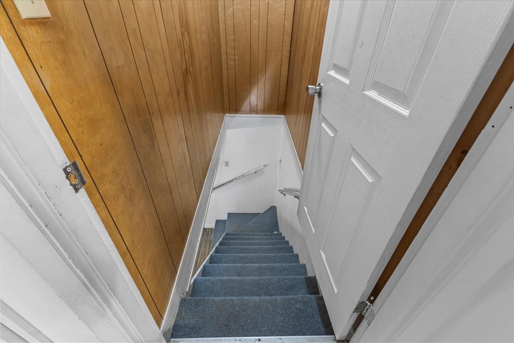 1067 Bluegrass St Property Photo 14
