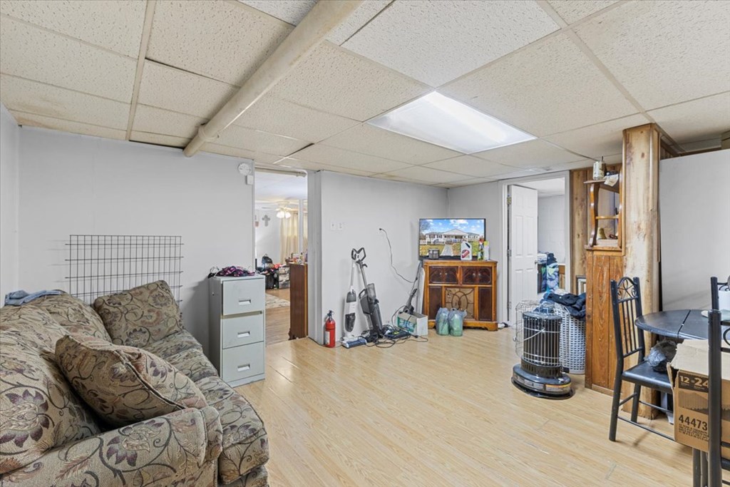 1067 Bluegrass St Property Photo 18