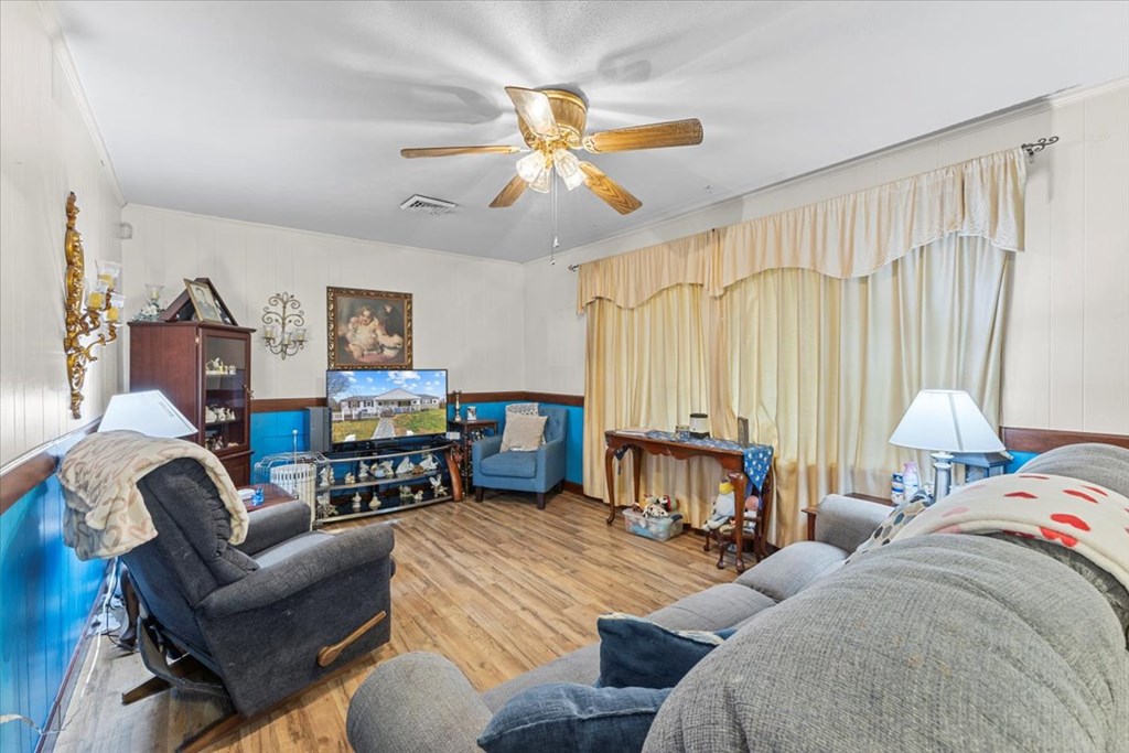 1067 Bluegrass St Property Photo 25
