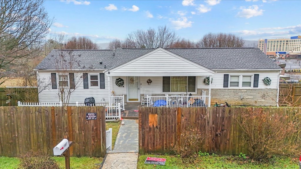 1067 Bluegrass St Property Photo 29
