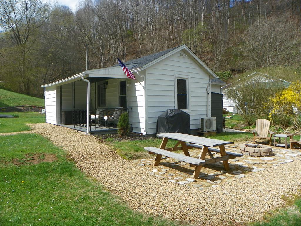 131 Romans St Property Photo