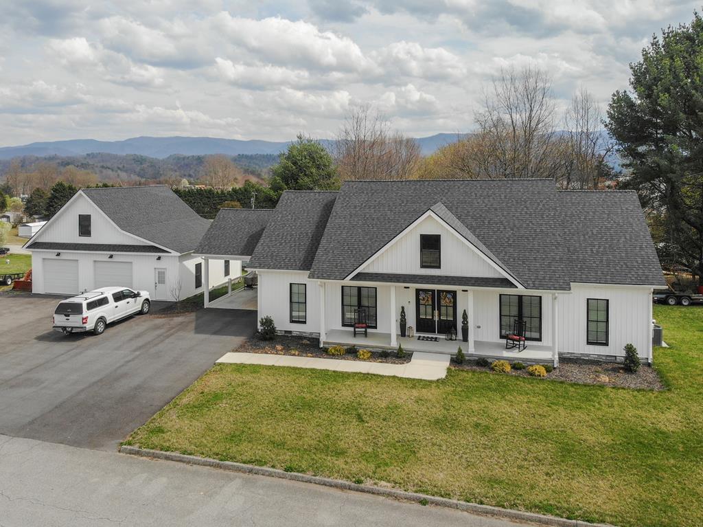 210 Lakeview Estates Drive Property Photo