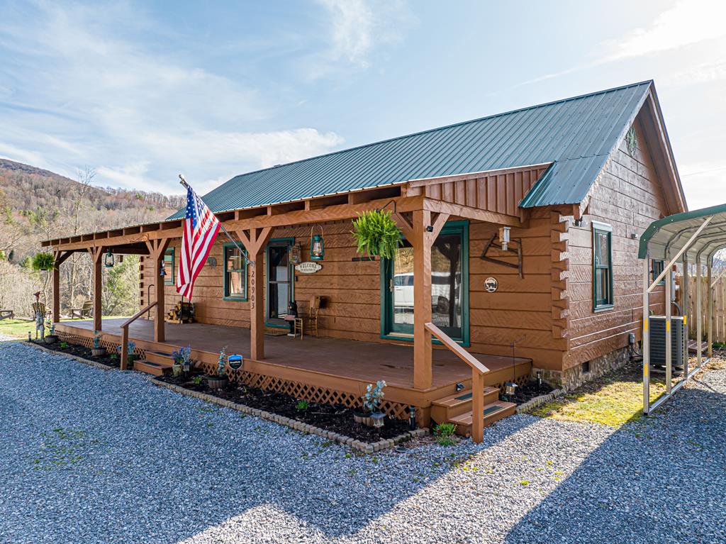 20903 Azen Road Property Photo