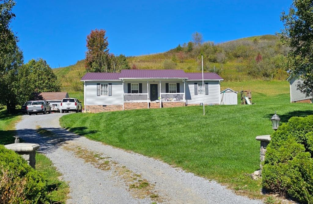 133 Deer Trail Circle Property Photo