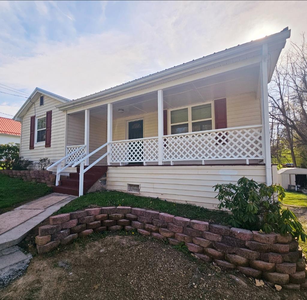 650 S Iron Street Property Photo