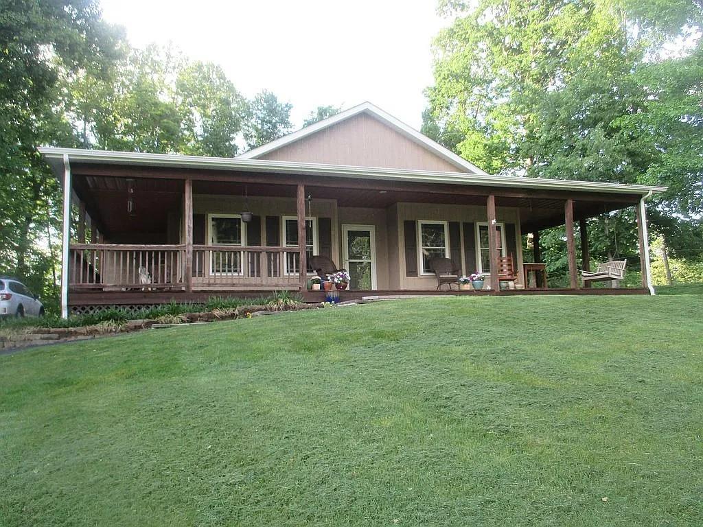 123 Rose Hill Drive Property Photo