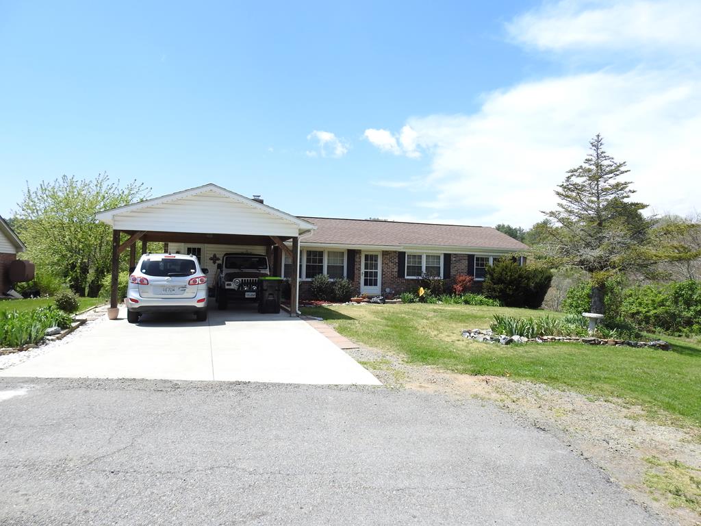 412 Colonial Avenue Property Photo 1