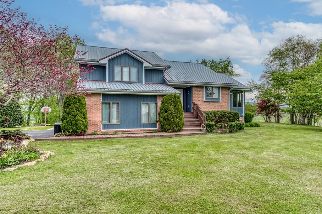 279 Four Apple Avenue Property Photo