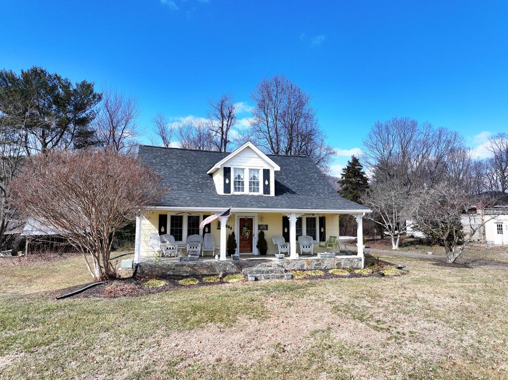 457 Old Pipers Gap Road Property Photo