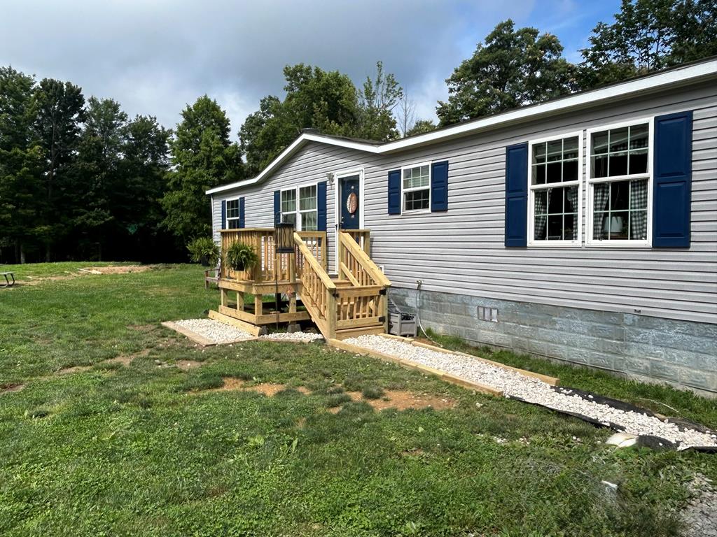 3327 Horton Ridge Rd Property Photo 1