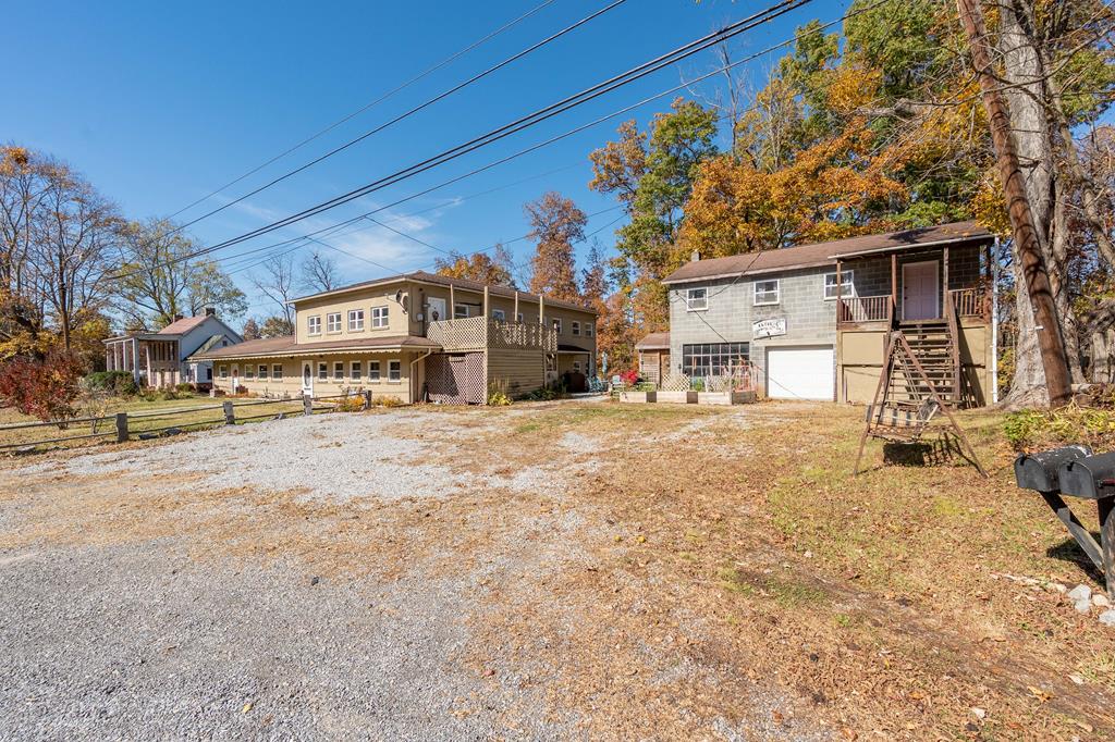 3782 W Lee Hwy Property Photo 1
