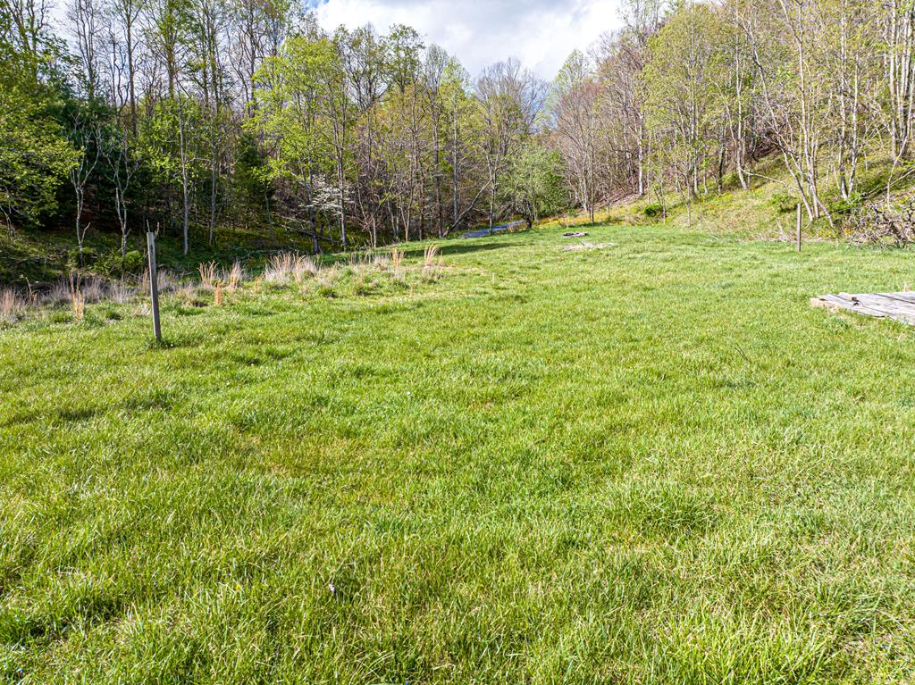 513 Beadwood Ln Property Photo