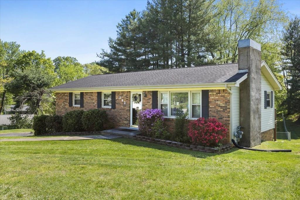 542 Mosswood Ln Property Photo